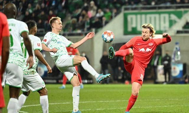 勒沃库森鏖战罗马，恩昆库关键制胜