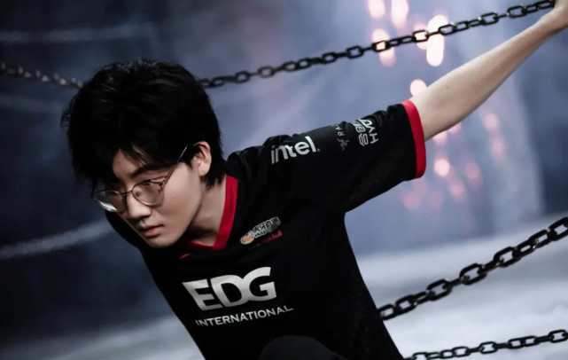 MAD完胜DRX，Bin惊艳世界