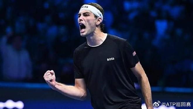 拉沃尔杯险胜美网，兹维列夫刷新纪录