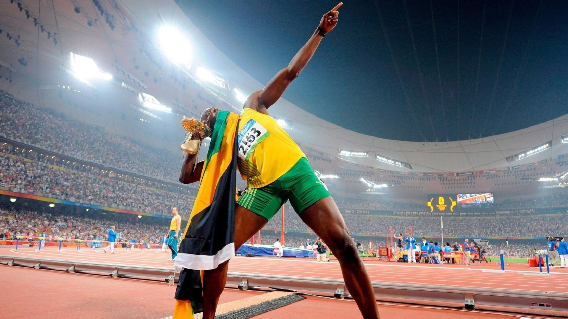 赛道传奇，威廉姆斯鏖战迈凯伦，汉密尔顿刷新不朽纪录