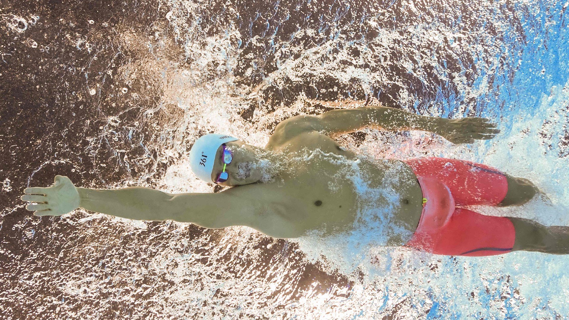 赛道传奇，威廉姆斯鏖战迈凯伦，汉密尔顿刷新不朽纪录